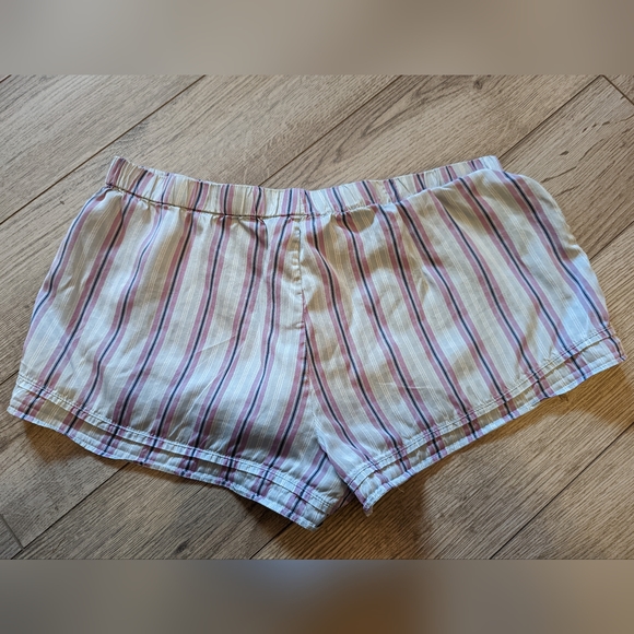 Victoria's Secret Shortie Sleep Short - Picture 5 of 6